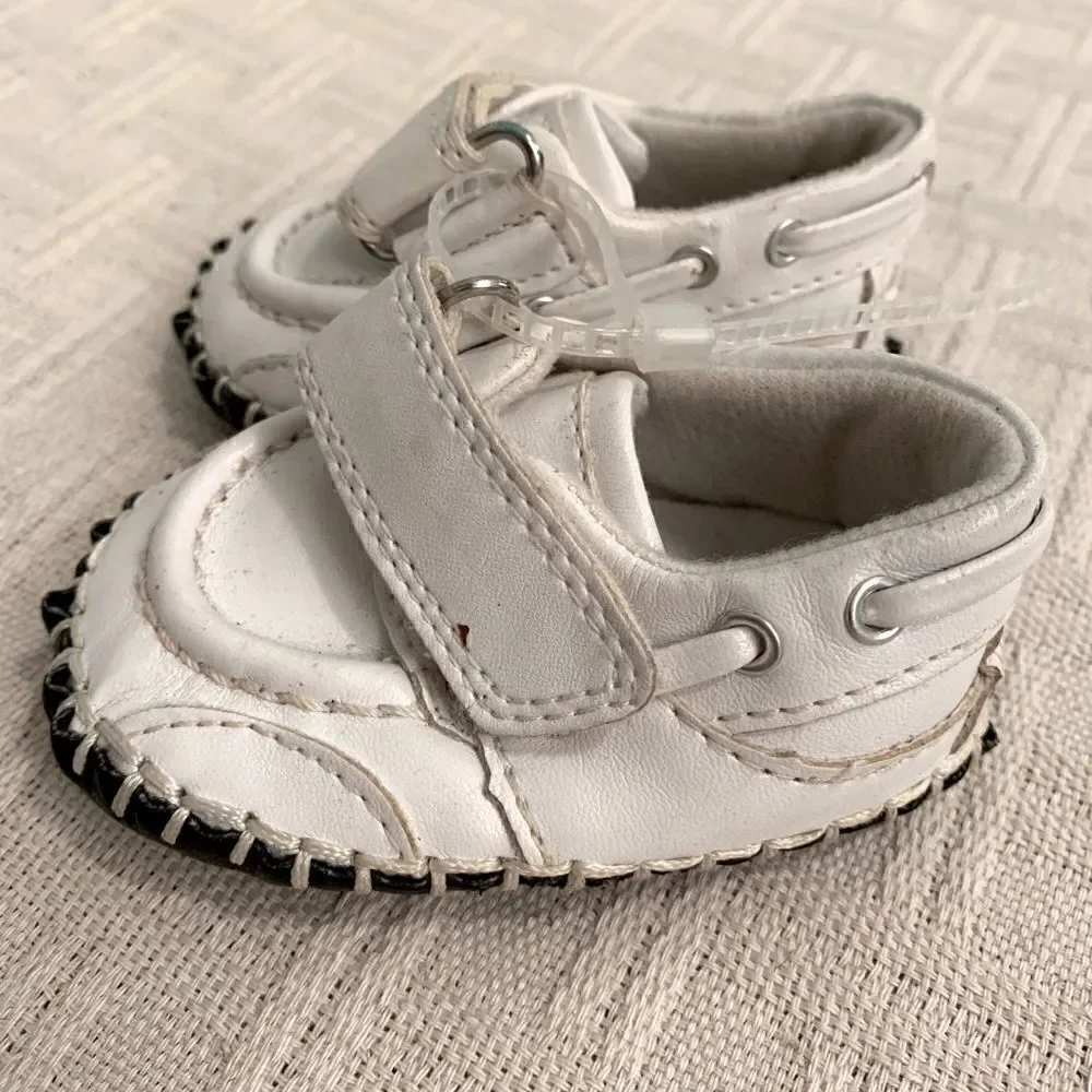 Children’s Place, White leather baby shoes